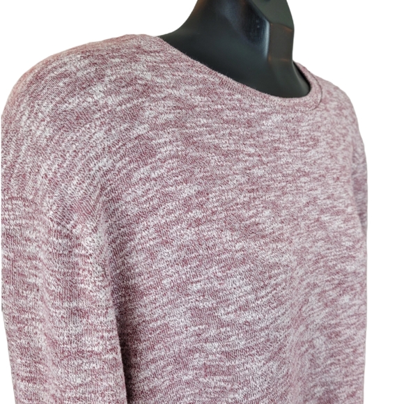 YOUNG & RESTLESS Sweater Red White Pull Over Size Medium - Picture 4 of 7